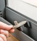 Locksmith Key Store Shawnee, KS 913-364-2651 - broken-key-extraction